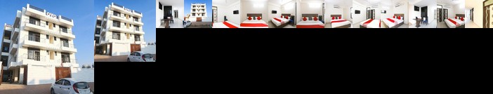 OYO 61722 Rajmahal Residency Hotel