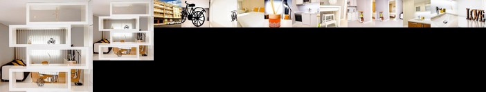 Spacious and stylish flat by the sea