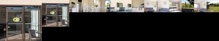 Pukeko Lodge - Napier Holiday Home