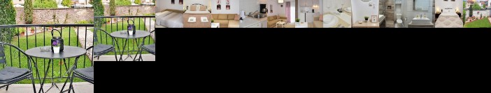 Center Apartment along the Sakoulevas River