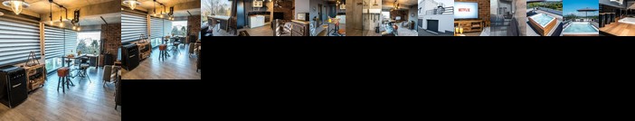 D_View House industrial living in the hills