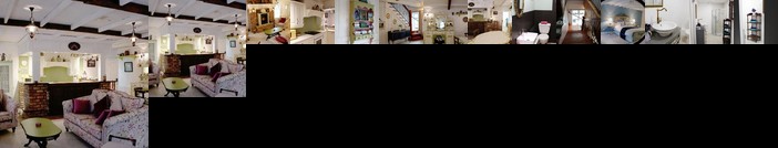 Annie's Corner House