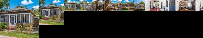 Cape Keeper's Cottage - Lighthouse Park