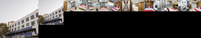 OYO 69353 Hotel Madhav Villa