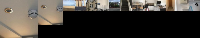 Flat 2 Opposite travel lodge colwyn bay